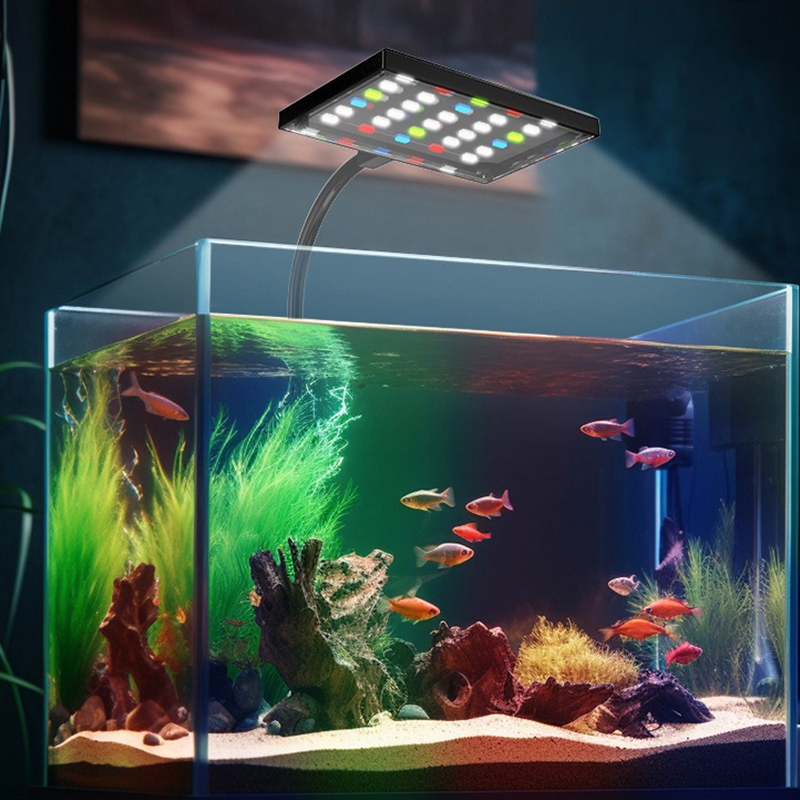 水族館 USB LED ライトフルスペクトル水生植物成長ラン - Aquarium Plant Light Spectrum のレビューと価格